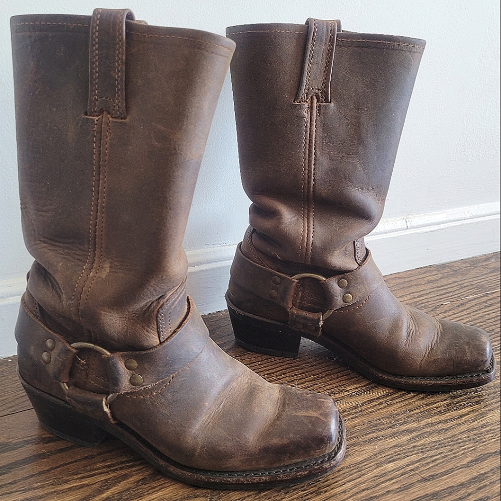 Frye 12R Harness Boot, Tan, size W6 US